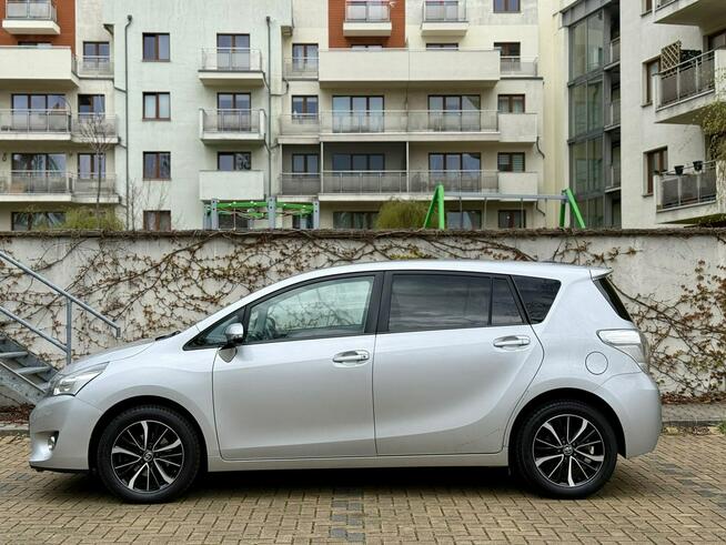 Toyota Verso 1.8 VVT-i Dynamic Tarnowskie Góry - zdjęcie 12