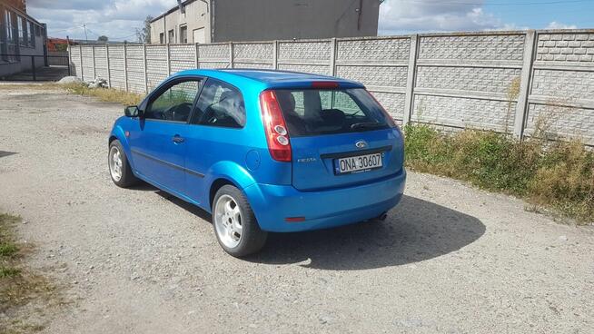 Ford Fiesta 1.3 benzyna 2004 r. w ładnym stanie Namysłów - zdjęcie 5