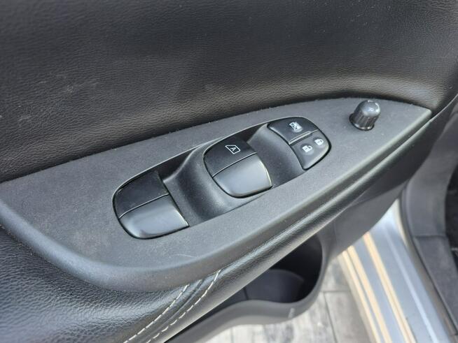 Nissan Pulsar 1.2 benz Nawigacja Kamera 111000 km Super Stan Zapraszam Węgrów - zdjęcie 10