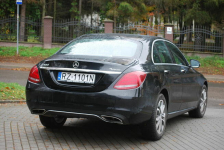 Mercedes-Benz Klasa C W205 C300 2.0 Turbo 245 KM | 4MATIC Rzeszów - zdjęcie 9