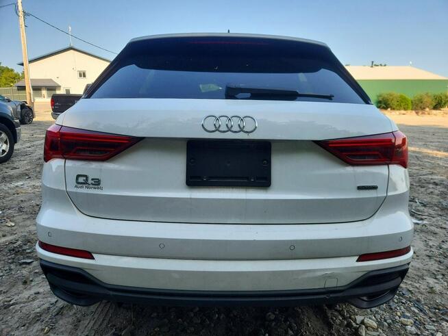 Audi Q3 Bogata wersja wyposażenia / S-Line / niski przebieg Wrocław - zdjęcie 6