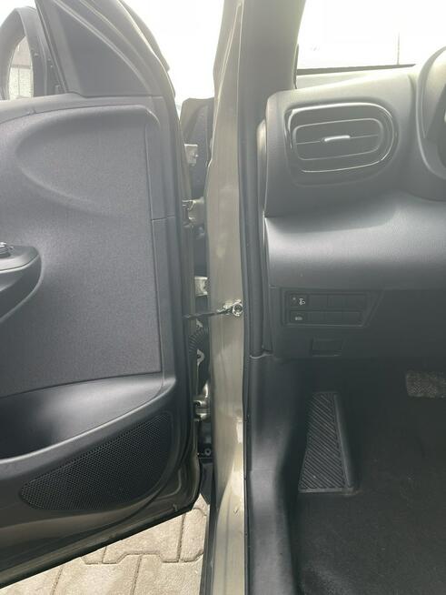 Toyota Yaris Cross AWD Automat Hybryda Kamera Podgrzewanie  116KM Gliwice - zdjęcie 7