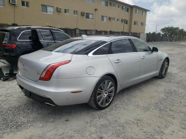 Jaguar XJ L, 2016, 5.0L, porysowany lakier Warszawa - zdjęcie 5