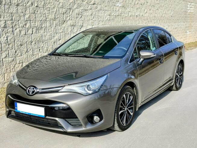Toyota Avensis Łódź - zdjęcie 1