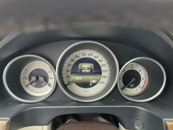 Mercedes E 250 4Matic Automat Elegance Gliwice - zdjęcie 7