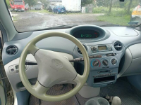 Toyota Yaris 1.0 półautomat 01r Tarnów - zdjęcie 7