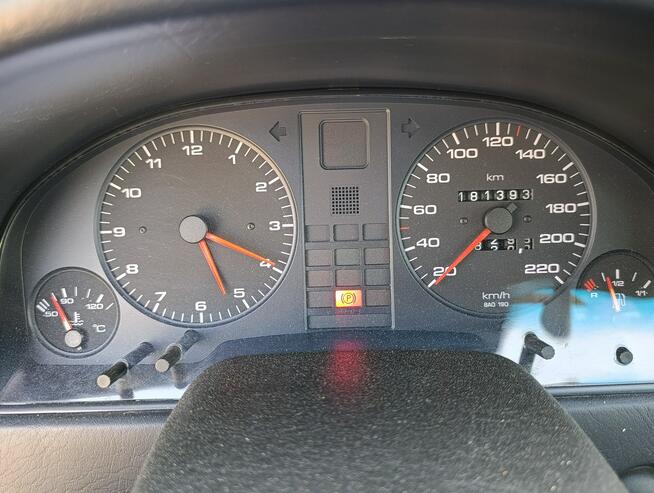 Zadbany bez korozji ,bezwypadkowy Audi 80 B4  2.0 wtrysk jednopunktowy Dulowa - zdjęcie 12