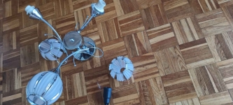 Lampa sufitowa.