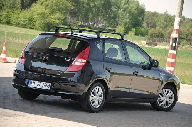 Hyundai i30 1,4Benzyna*109KM*Klima*Parktronic*Niemcy Ostrów Mazowiecka - zdjęcie 12
