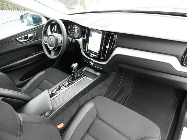 Volvo XC 60 z Gwarancją Model 2020r Żyrardów - zdjęcie 7