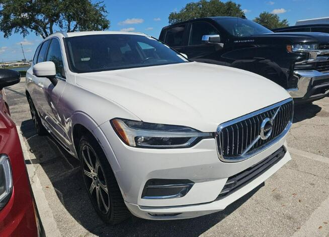 Volvo XC 60 INSCRIPTION / AWD / T5 / niski przebieg Tarnów - zdjęcie 3