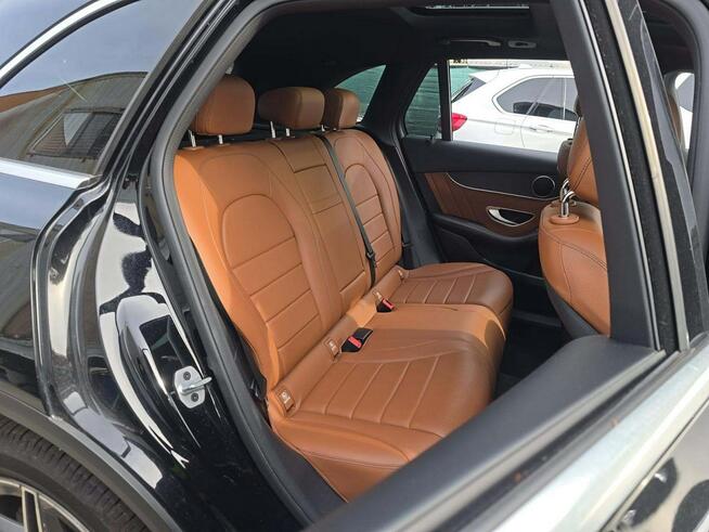 Mercedes GLC 300 4Matic / pakiet AMG / niski przebieg Warszawa - zdjęcie 11