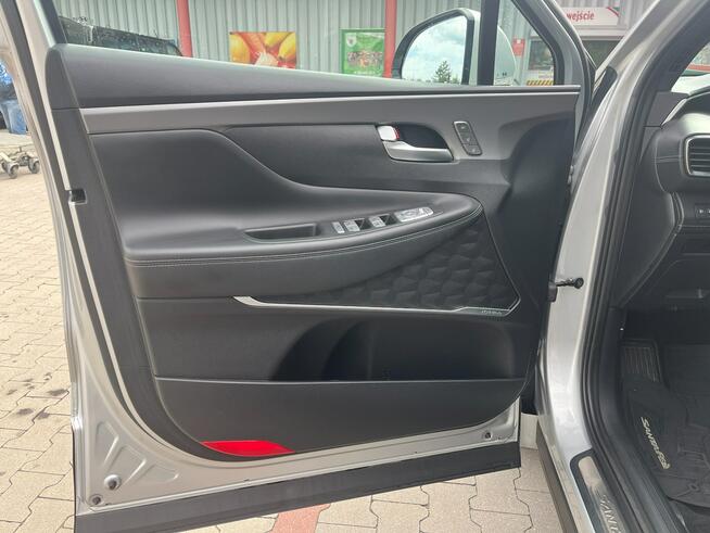 Hyundai Santa Fe w wersji Platinum z Napędem na Cztery Koła Piła - zdjęcie 10