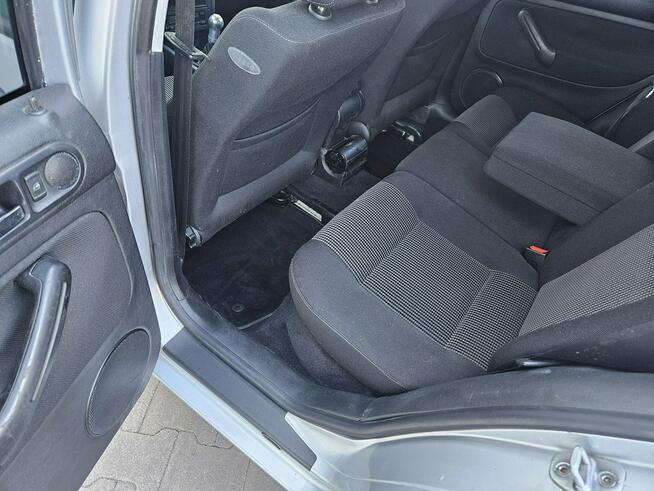 Volkswagen Golf 1,6 MPi Bez rdzy Org. przebieg Rybnik - zdjęcie 10