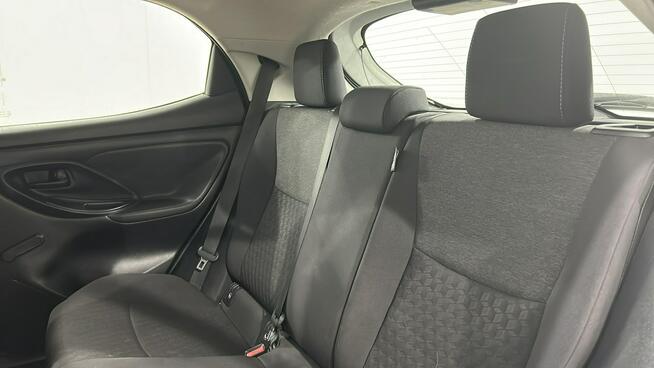 Toyota Yaris 1.0 Comfort Hatchback Warszawa - zdjęcie 12
