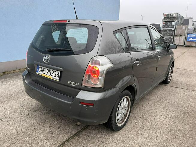 Toyota Corolla Verso 1,8 Benzyna Automat Zarejestrowana Rumia - zdjęcie 4