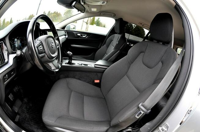 Volvo V60 2.0 D3 150KM Navi Led Climatronic Pdc Serwis Płock - zdjęcie 7