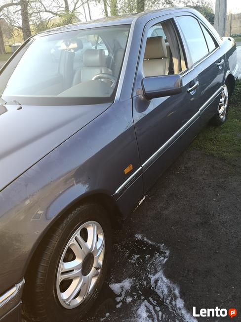 Mercedes Benz Elegance Lubin - zdjęcie 2