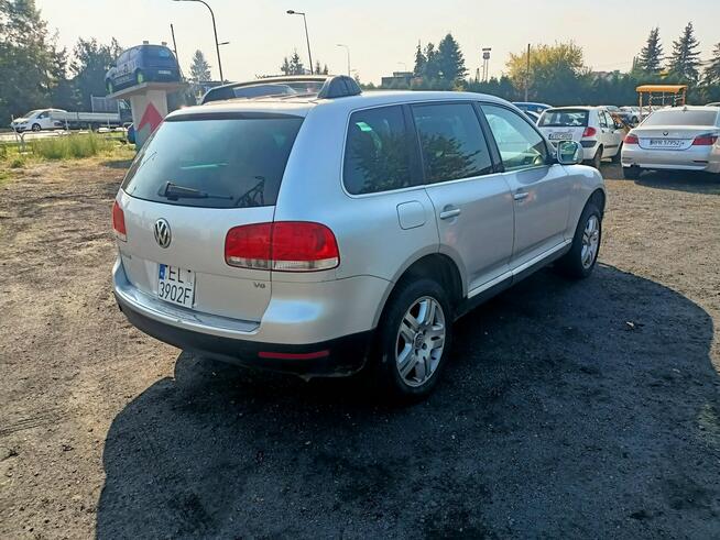 Volkswagen Touareg 3.2+LPG 04r Automat 4x4 Tarnów - zdjęcie 4