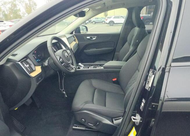 Volvo XC 60 Bogata wersja wyposażenia / AWD / B5 Chwaszczyno - zdjęcie 7