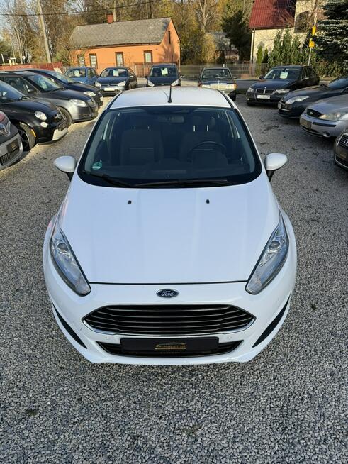 Ford Fiesta Bardzo ładny egzemplarz. Pierwsza rejestracja 2016. Chlewice - zdjęcie 9