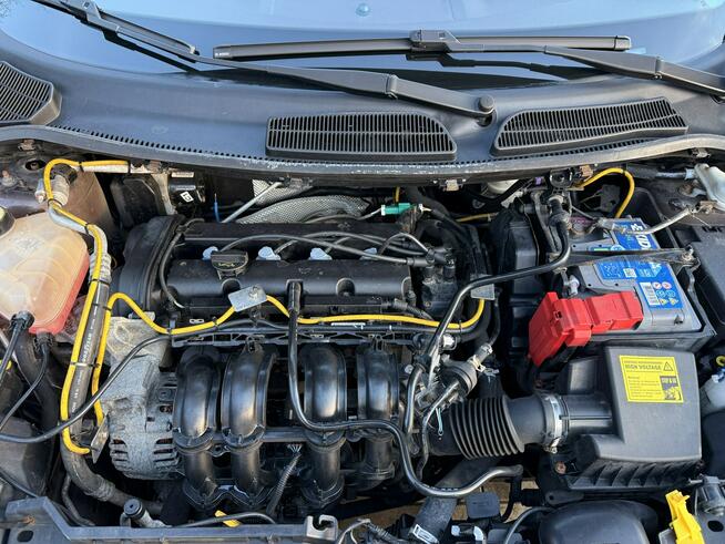 Ford Fiesta jak nowa !!! Niski oryginalny przebieg !!! Poznań - zdjęcie 12
