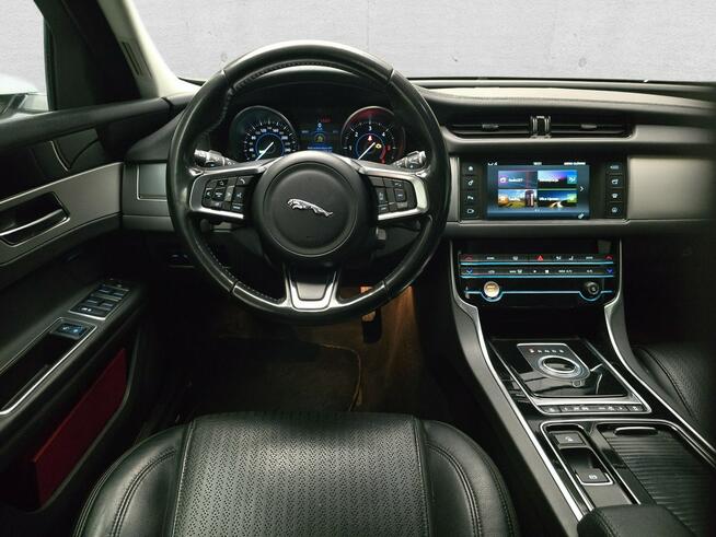 Jaguar XF Komorniki - zdjęcie 11
