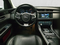 Jaguar XF Komorniki - zdjęcie 11