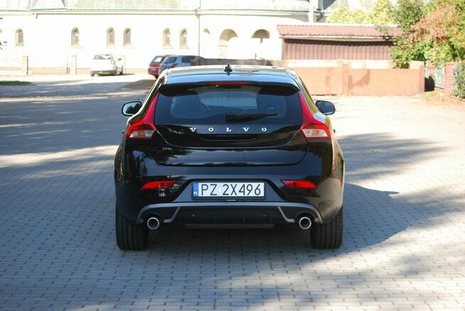 Volvo V40 II 2.0 D2 (120 KM) | Oryginalna wersja R-DESIGN | Rzeszów - zdjęcie 8