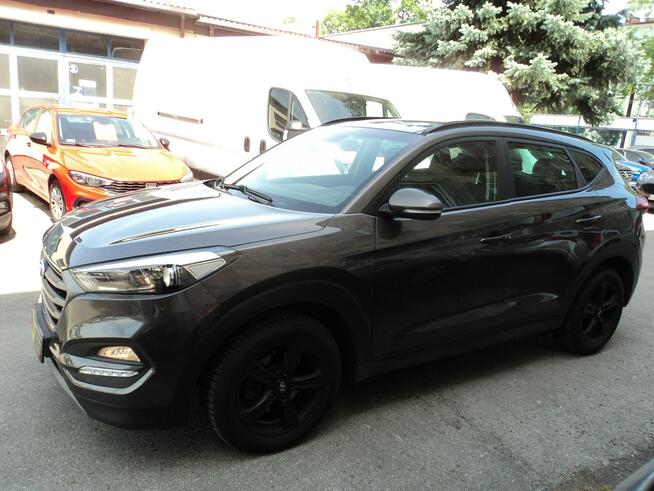 sprzedam  HYUNDAIA  TUCSONA Z 2018R 1.6 B BEZWYPADKOWY AUTOMAT GWARANC Lublin - zdjęcie 3