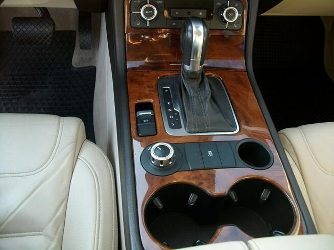 Volkswagen Touareg Katowice - zdjęcie 8