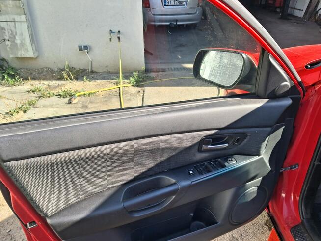 Mazda 3 Autoat niski przebieg 2.0 benzyna Tanie Auta Fasty Fasty - zdjęcie 12