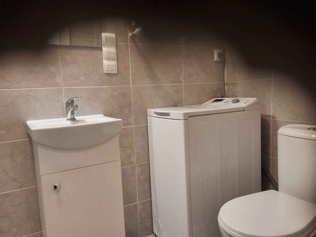 1pok, 18met, Okolice Koszarowej WINDA/2022 (Wrocław) Psie Pole - zdjęcie 9