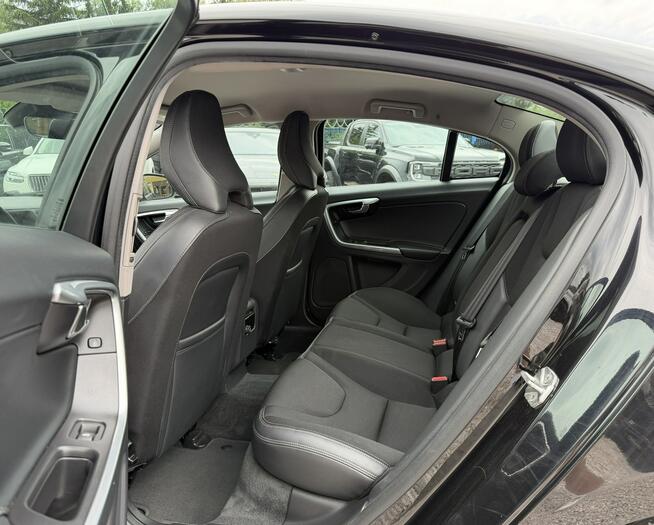 Volvo S60 150PS,D3,Momentum Kamienna Góra - zdjęcie 10