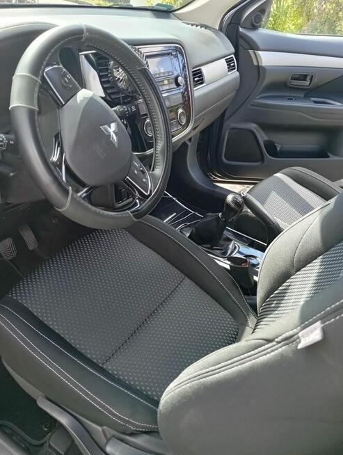 Mitsubishi Outlander 2,0 2WD polski salon Wrocław - zdjęcie 12