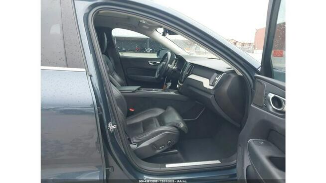 Volvo XC 60 / 2.0 250KM / 4x4 / bogate wyposażenie / Tarnów - zdjęcie 10