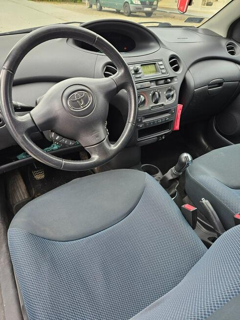 Toyota Yaris klimatyzacja - 1.0 benzyna - 2005rok Głogów - zdjęcie 10