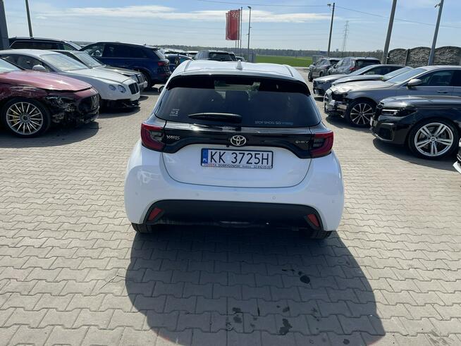 Toyota Yaris Hybryda Automat Kamera Podgrzewanie Virtual Gliwice - zdjęcie 5