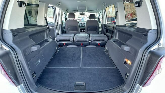 Volkswagen Touran Benzyna 7 Miejsc Zarejestrowany Ubezpieczony Elbląg - zdjęcie 11