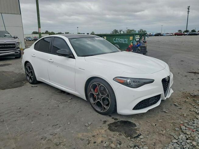 Alfa Romeo Giulia / Veloce / niski przebieg / bogata wersja / Tarnów - zdjęcie 2