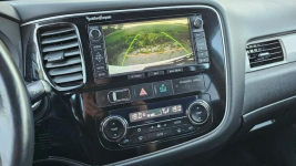 Mitsubishi Outlander ELEKTYK + Benzyna Napęd 4×4  skóra kamera cofania Płock - zdjęcie 4
