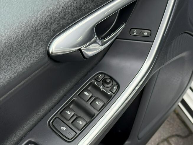 Volvo S60 2,0D3 136KM Lift/Ledy/Navi/Xenony/PDC/Serwisowany/Alu19 Węgrów - zdjęcie 7