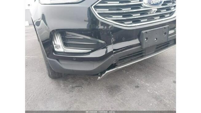 Ford EDGE / TITANIUM / 4x4 / automat / niski przebieg / Tarnów - zdjęcie 9