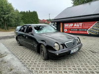 Mercedes E klasa 3.2CDI 197km 01r Automat Brzozówka - zdjęcie 1