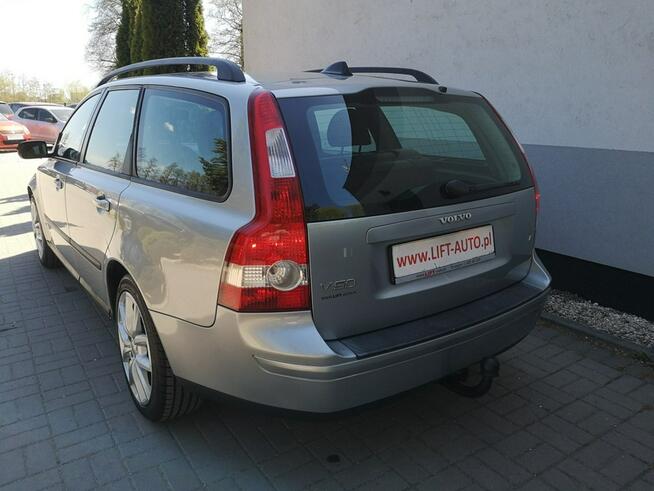 Volvo V50 1.8 125KM Klimatronic   Alu 17 Xenony  Serwis Strzegom - zdjęcie 8