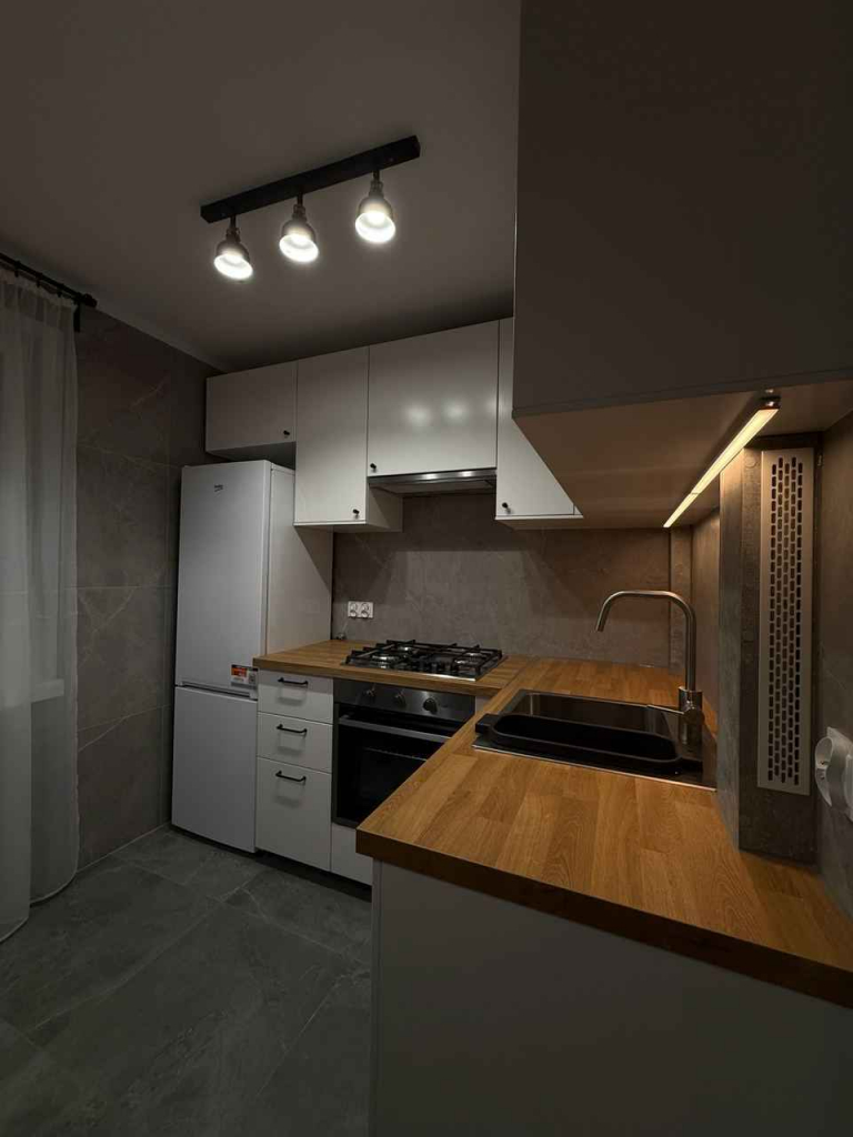 2pok, 49met, Okolice Kolejowej PO REMONCIE/BALKON (Wrocław) Stare Miasto - zdjęcie 6