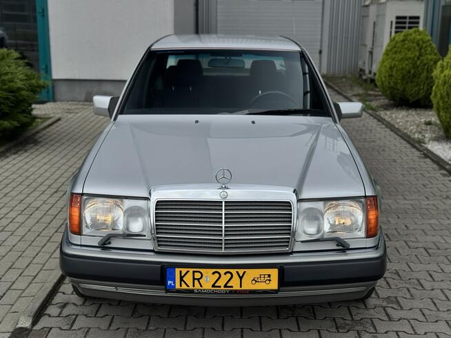 Mercedes W124 300E 4-MATIC, Japonia, 64 000 km! Pełna dokumentacja. Węgrzce - zdjęcie 3