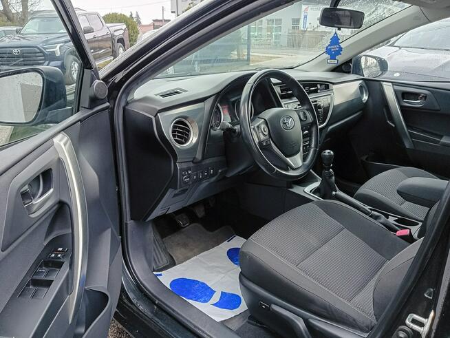 Toyota Auris Janów Lubelski - zdjęcie 6