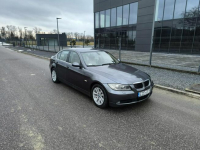 BMW 325 E90 2005r Automat FILM Klima Grzane Fotele Tempomat Alu Pabianice - zdjęcie 2