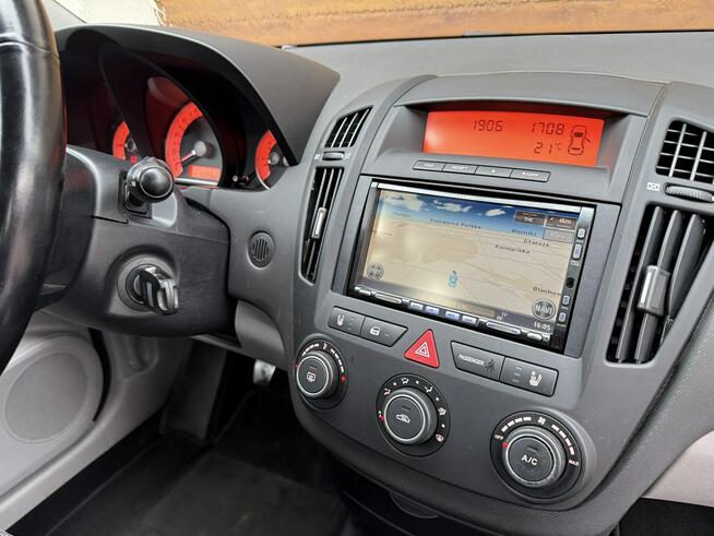 Kia Cee'd 1.4 benzyna bezwypadkowy z Niemiec Konradów - zdjęcie 11